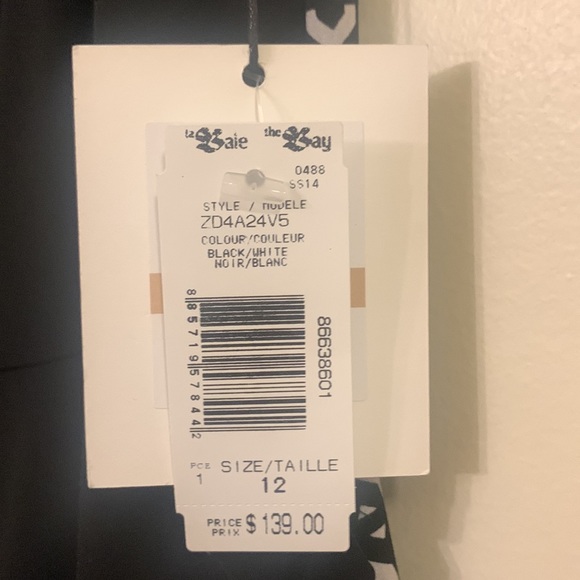 Calvin Klein dress - Picture 3 of 9